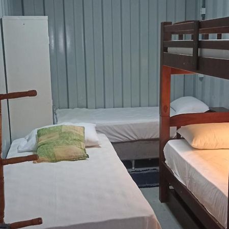 Pousada Hostel Legatum - Proximo A Br 101 E Boulevard Shopping กัมโปส โดส กอยตากาเซส ภายนอก รูปภาพ